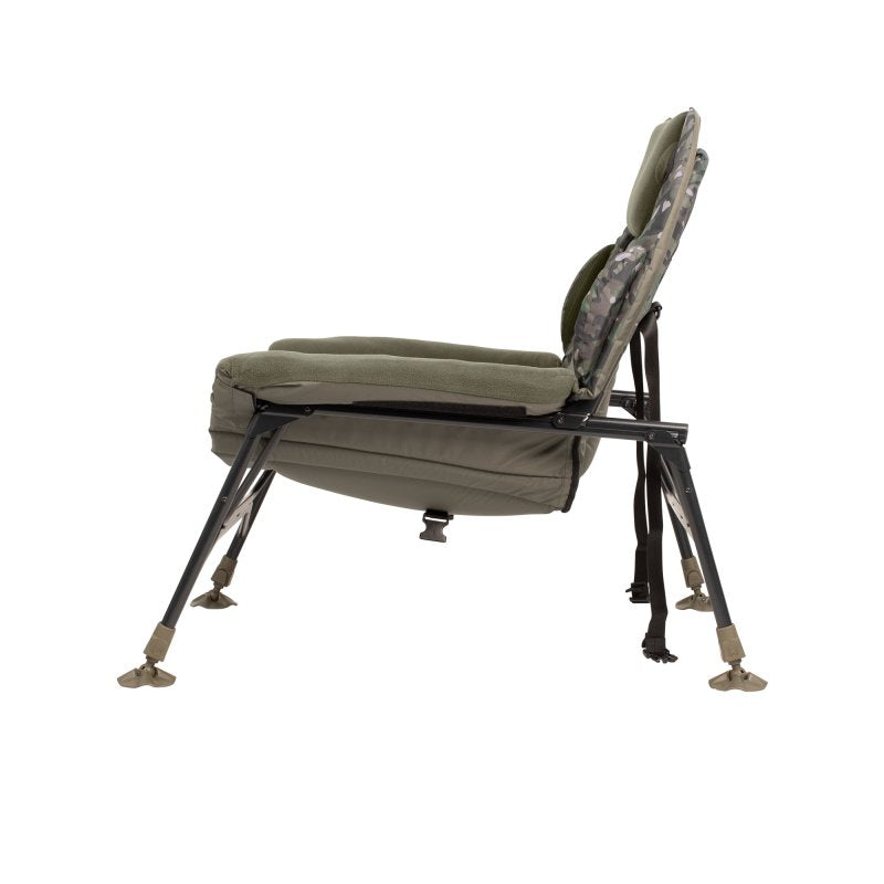 Trakker Levelite Camo Colossus Chair (Ex Display)