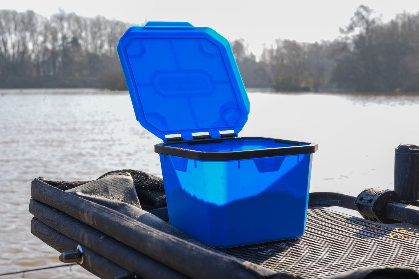 Preston Innovations 3 Pint Flip Lid Bait Tub