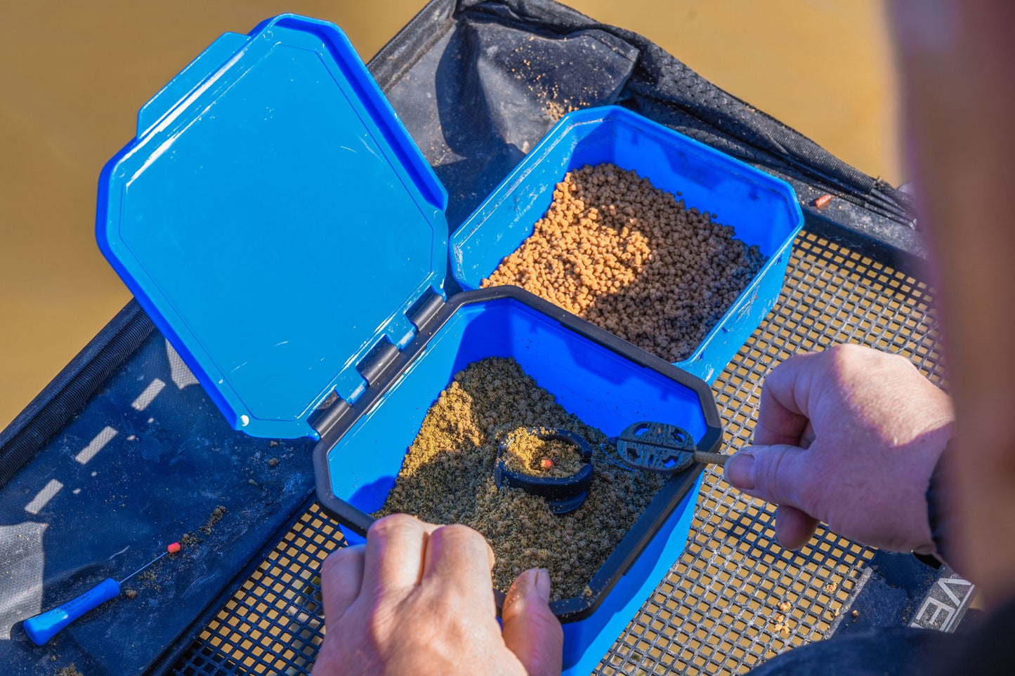 Preston Innovations 3 Pint Flip Lid Bait Tub