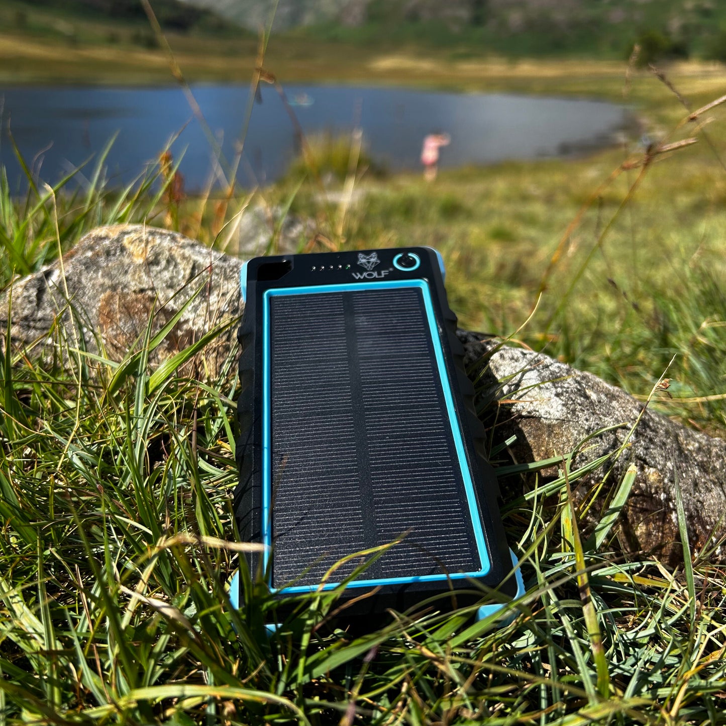 Wolf SPB-10 Solar Powerbank - Blue Edition