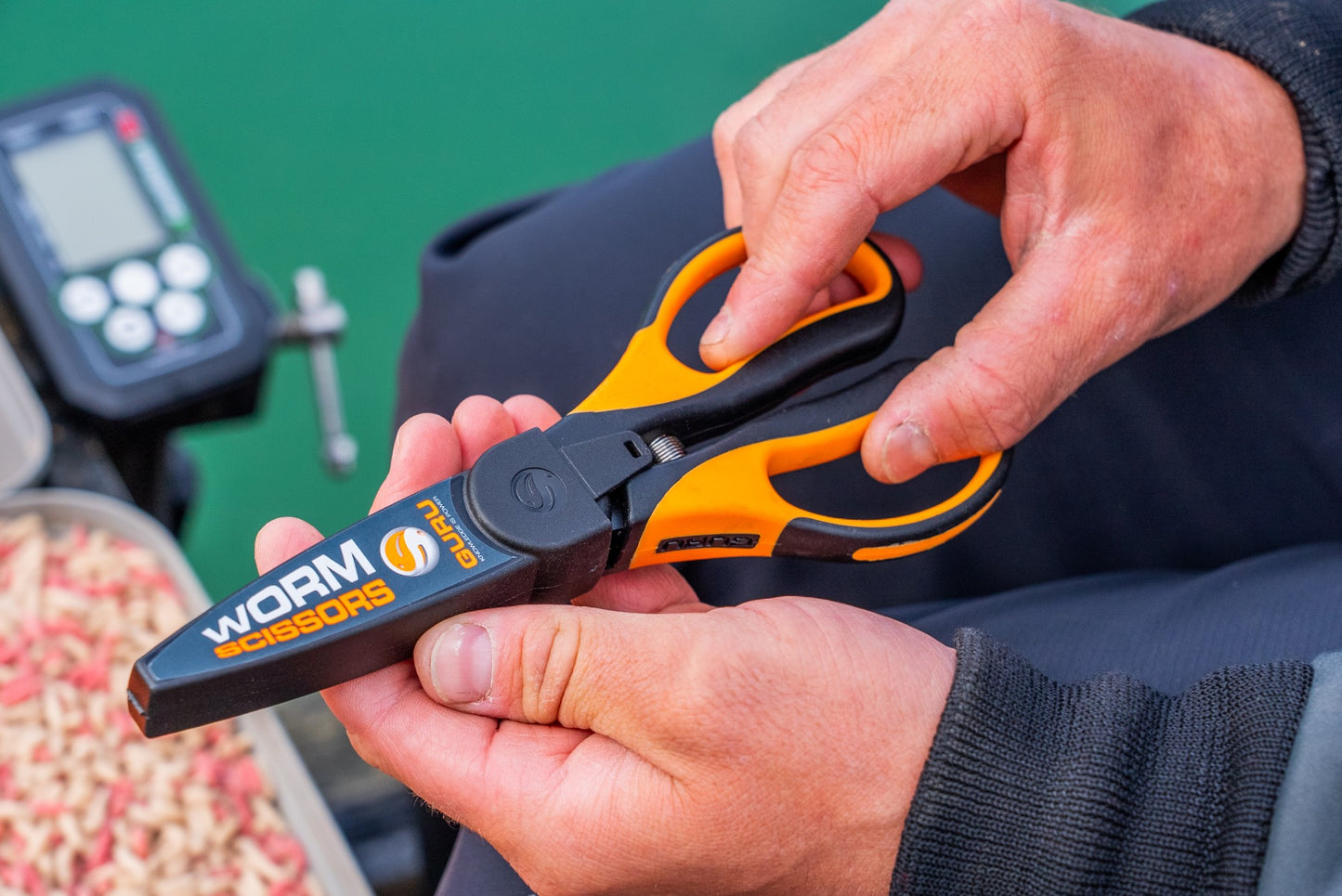 Guru Worm Scissors