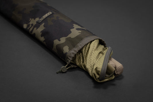 Korda Compac Stink Sleeve 46in - Dark Kamo