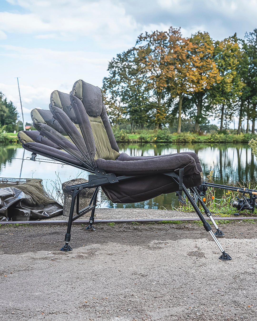 Fox EOS Lounger Chair