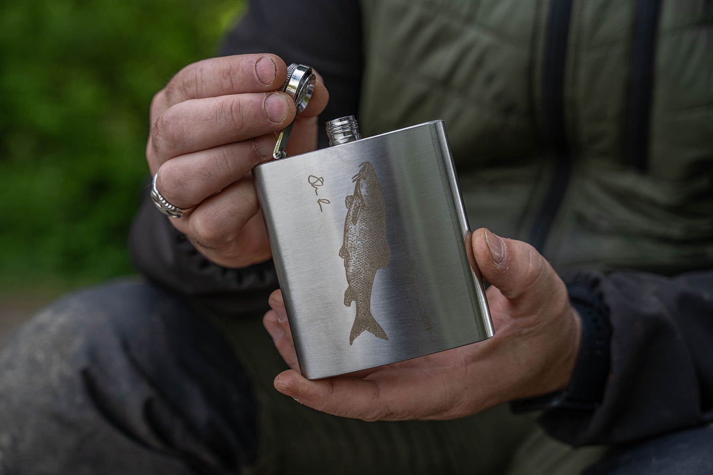 Korum Hip Flask Barbel 7oz