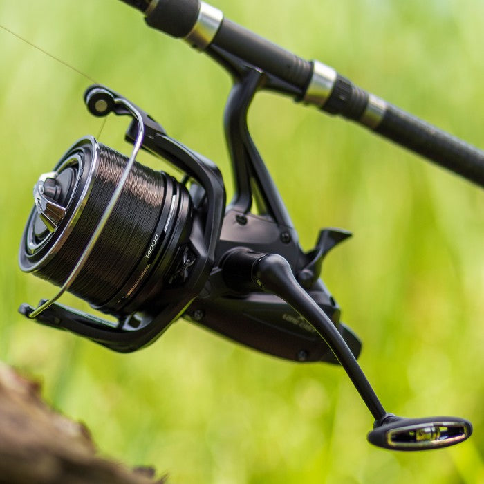 Shimano Medium Baitrunner XT-B LC Reel