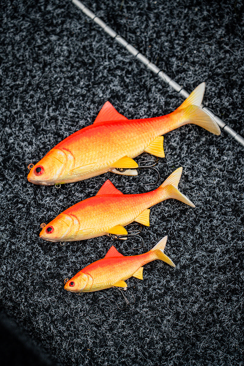 Fox Rage Ultra-Realistic Replicant - Golden Roach