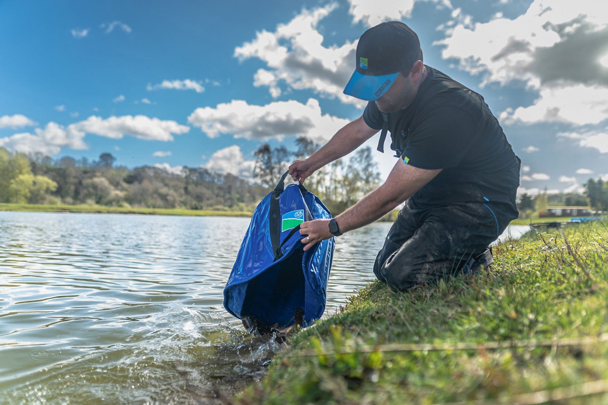 Preston Innovations Heavy Duty Weigh Bag - Ians Fishing Tackle – Ian's  Fishing Tackle