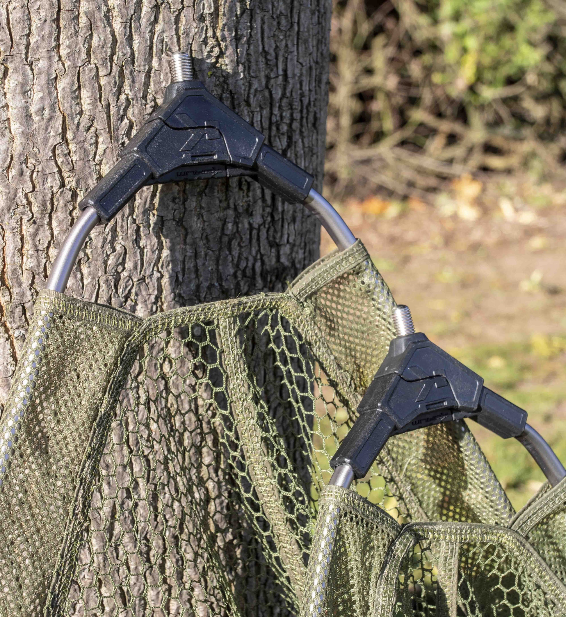 Korum Folding Triangle Landing Net - Ians Fishing Tackle – Ian's Fishing  Tackle